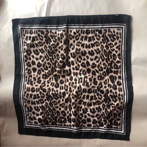 3 for $20❤️Silky animal print leopard scarf